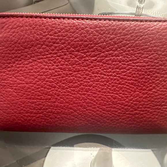 Coach Red Pebbled Leather Medium ID Zip Wallet New Without Tags Coach color 1941 - Picture 2 of 13
